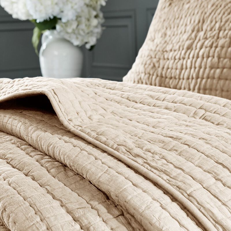 Gracie Mills Rogelio Hand-Quilted Channel Stitching Cotton Quilt Set