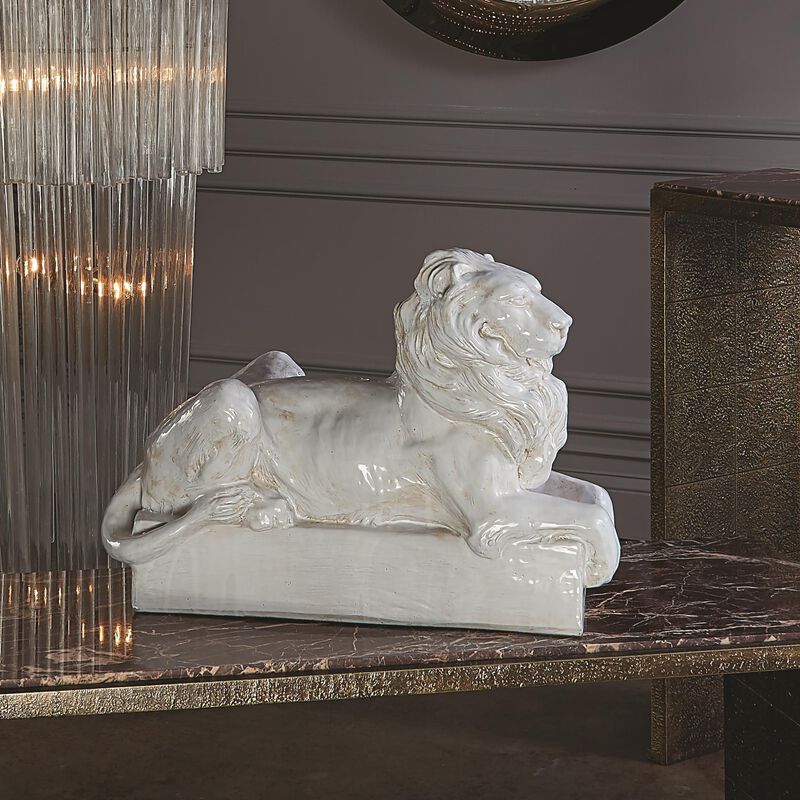 Lion Sculpture