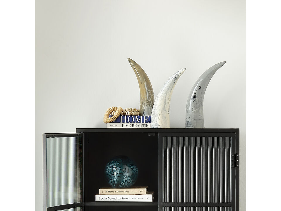 Variegated Horn