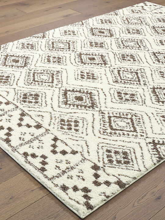 Verona 2' x 3' Ivory Rug