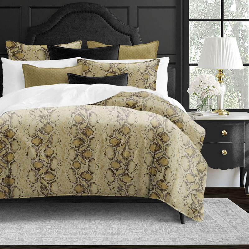 6ix Tailors Fine Linens Serpentine Gold Coverlet Set
