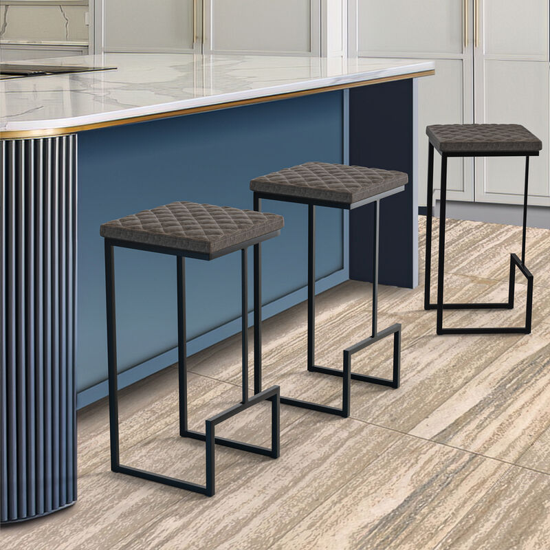 LeisureMod Bar Stool Upholstered in Leather with Diamond-Shaped Stitch Design and Powder-Coated Metal Sled Base for Modern Home, Kitchen, Bars Quincy Collection