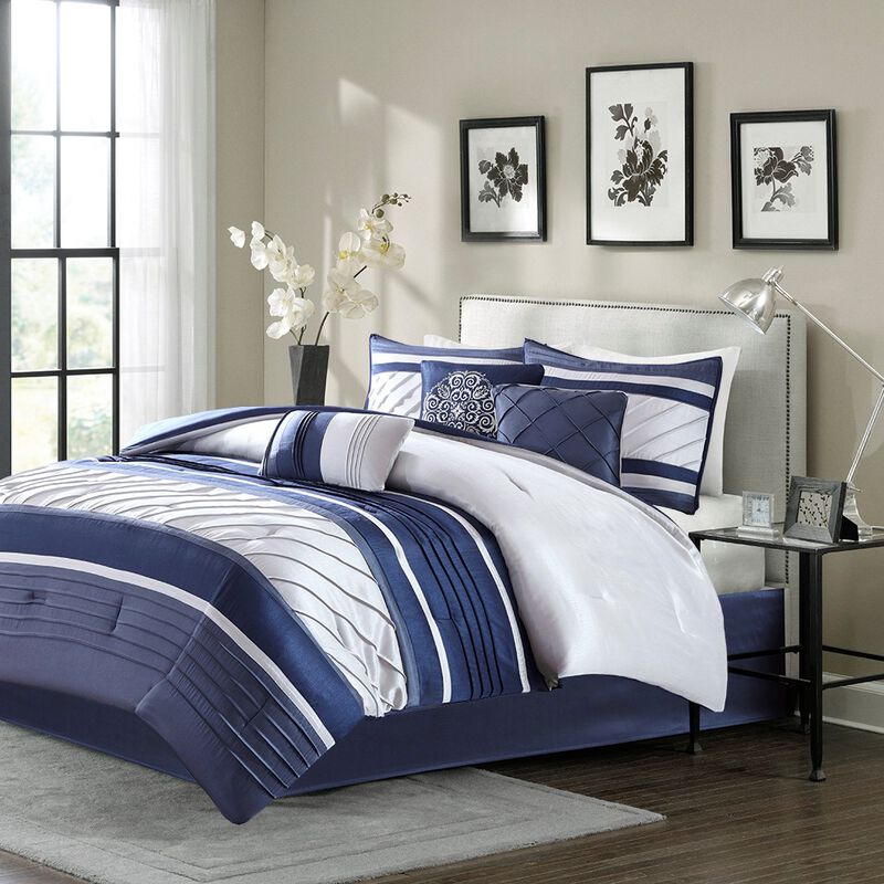 Gracie Mills Madge 7-Piece Traditional Comforter Set - Queen