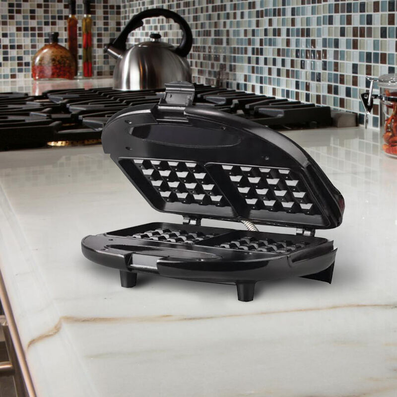 Brentwood Waffle Maker in Black
