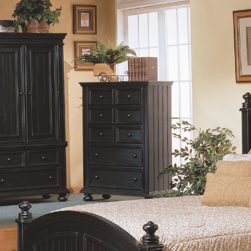 Cape Cod Chest