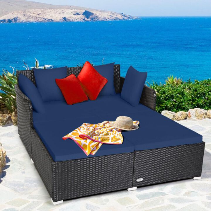 Hivvago Spacious Outdoor Rattan Daybed with Upholstered Cushions and Pillows