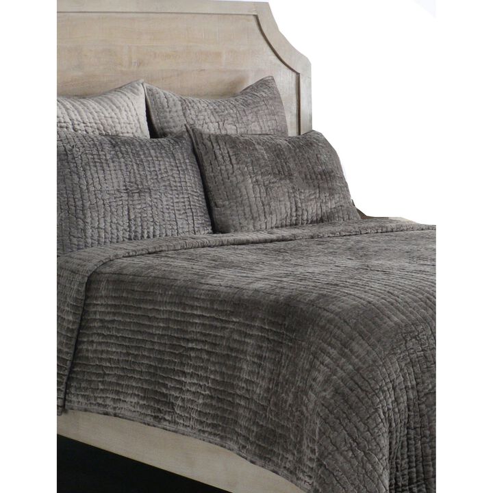 Lipa 96 x 108 Handmade King Quilt with Polyfill and Cotton Binding-Benzara