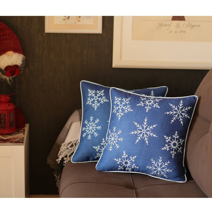 Hivvago Set of 2 Blue and White Snowflakes Throw Pillows