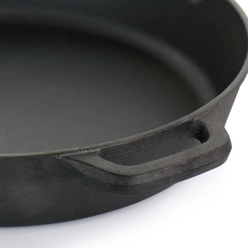 Oster Castaway 12 Inch Cast Iron Round Frying Pan with Dual Spouts