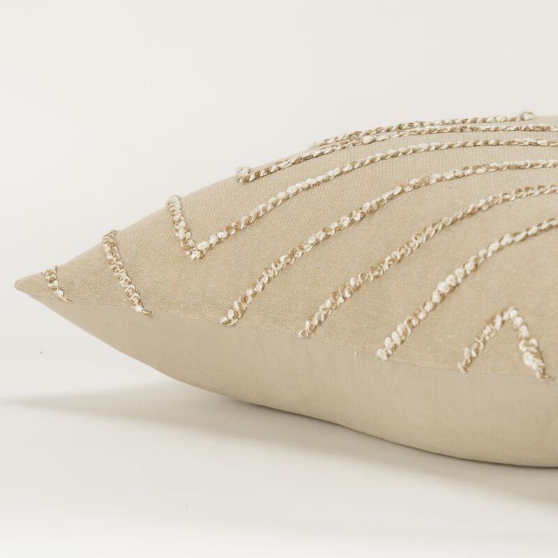 T19670 Pillow