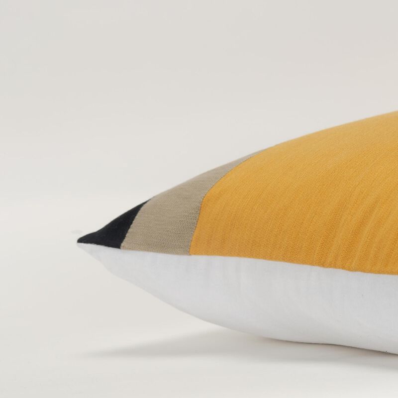 T20523 Pillow