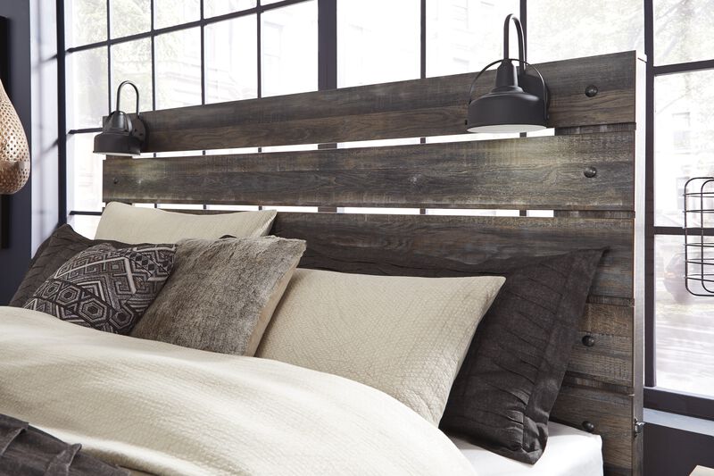 Drystan Queen Panel Bed