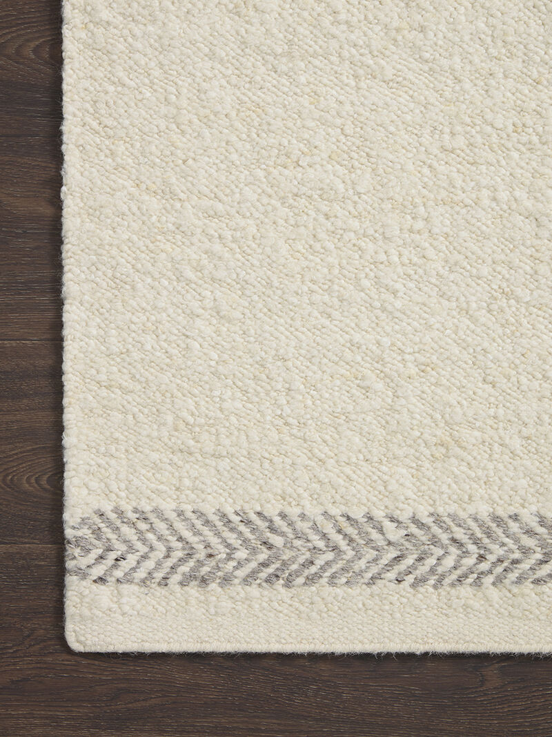 Reyla RLA01 Ivory/Silver 7'9" x 9'9" Rug