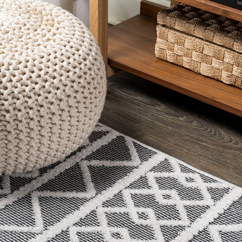 Aylan High-Low Pile Knotted Trellis Geometric Indoor/Outdoor Area Rug