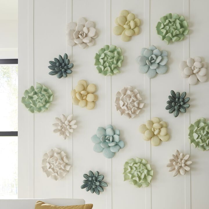 Compactum Succulent Wall Art in Forest
