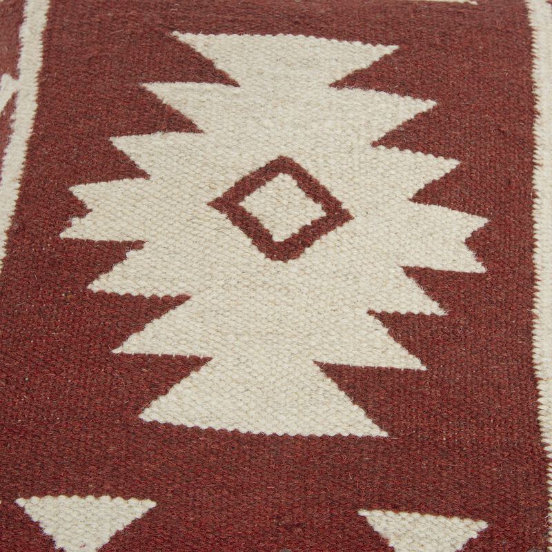 T05810 Pillow