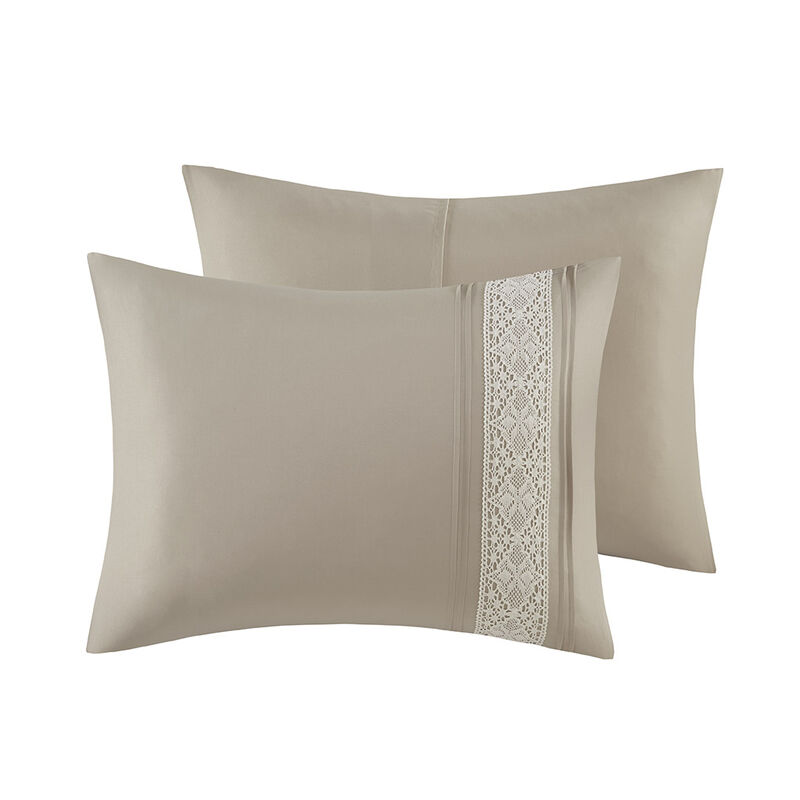 Gracie Mills 7-Piece Farmhouse Lace Trim Comforter Set with Throw Pillows