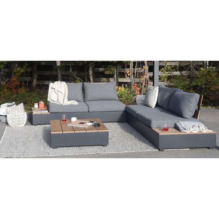 F. Corriveau International - Terra Rug, Indoor/Outdoor, 5' x 7'