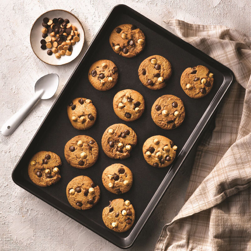 Baker's Secret Cookie Sheet 13", Double Layer Non-stick Coating, Extra Thick Carbon Steel, Dark Gray, Advanced Collection