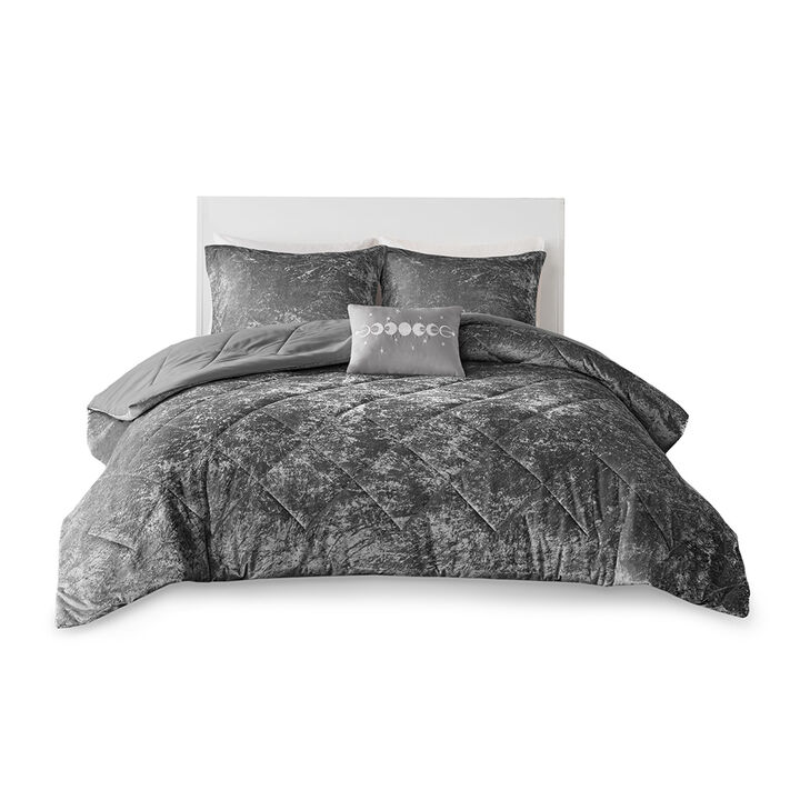 Gracie Mills Eirlys Velvet Comforter Set