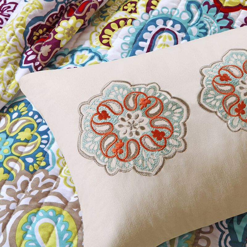 Gracie Mills Rhydian Reversible Paisley Quilt Set with Throw Pillow