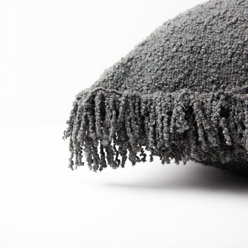 T22647 Pillow