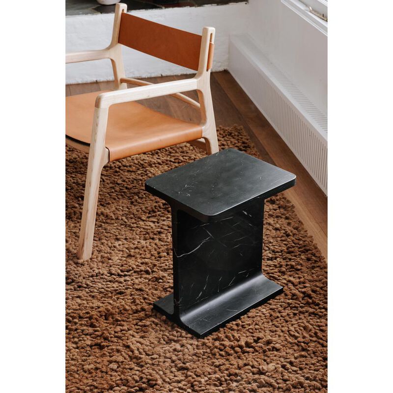 Moe�s Tullia Accent Table