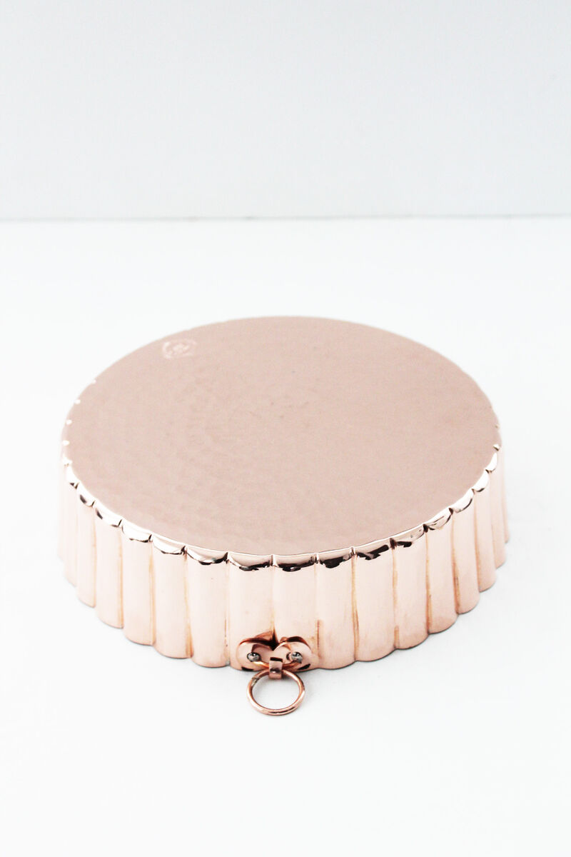 Coppermill Kitchen Vintage Inspired Cake Pan