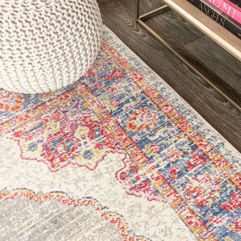 Kilia Medallion Area Rug