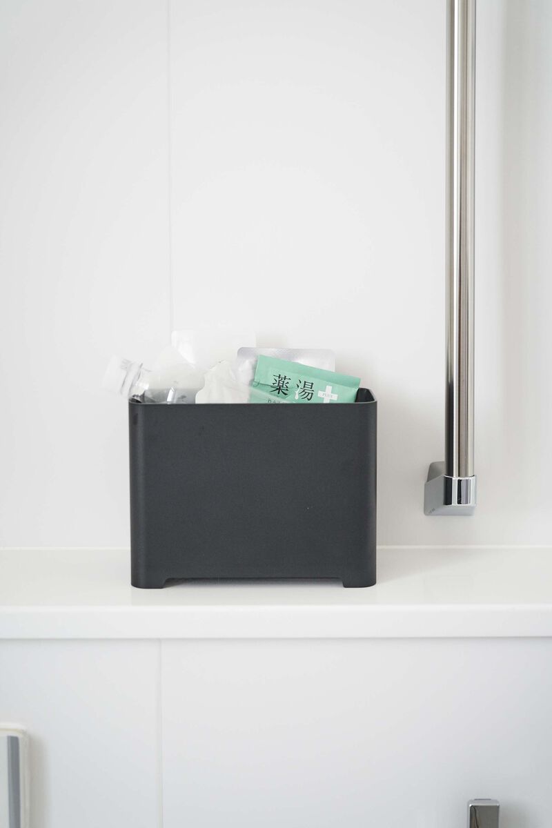Self-Draining Bathroom Organizer