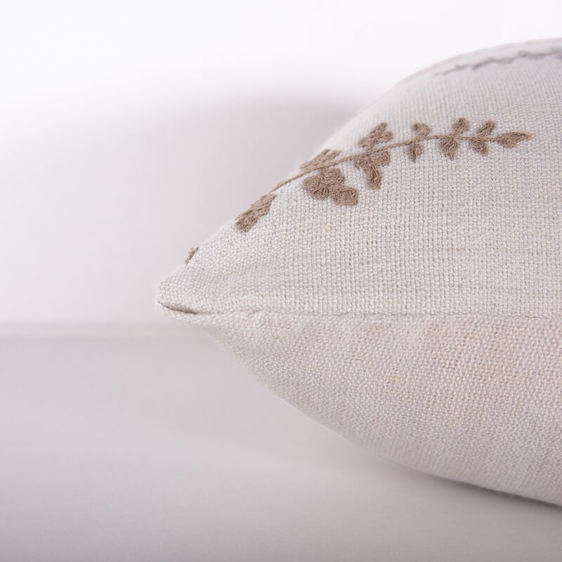 T23712 Pillow