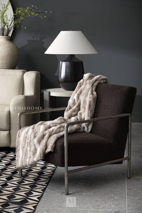 Presley Straight Arm Chair