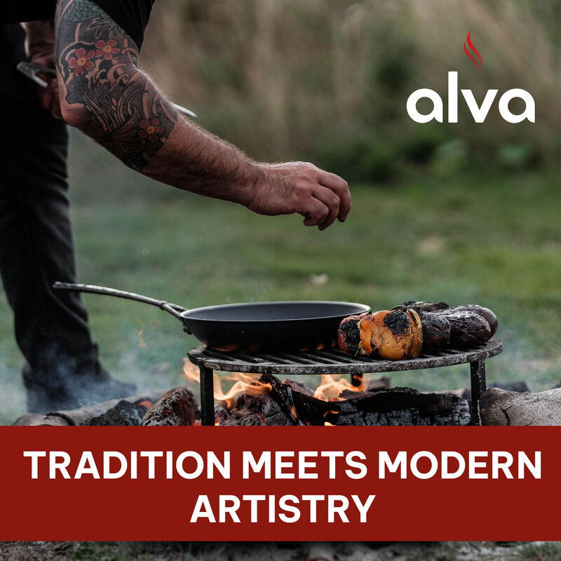 Alva Artist Carbon Steel Pan Pre-Seasoned with Natural Mineral Oil, Non Toxic Hammered Carbon Steel Nonstick Frying Pan Skillet for Searing Steak, Compatible with All Stovetops & Induction Safe