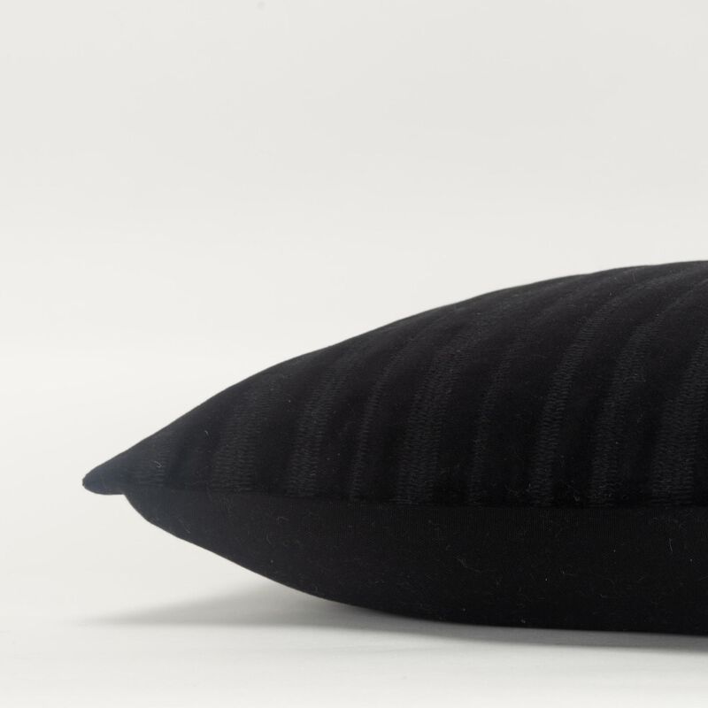 T21582 Pillow