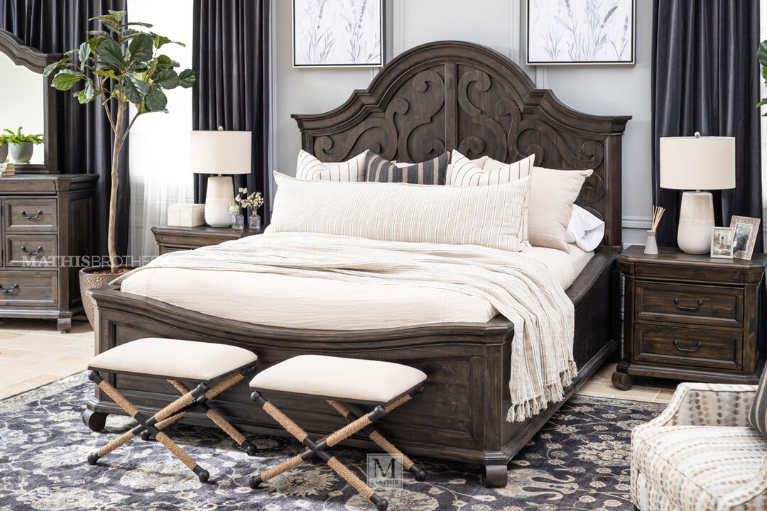 Magnussen Home Bellamy Shaped Queen Bed