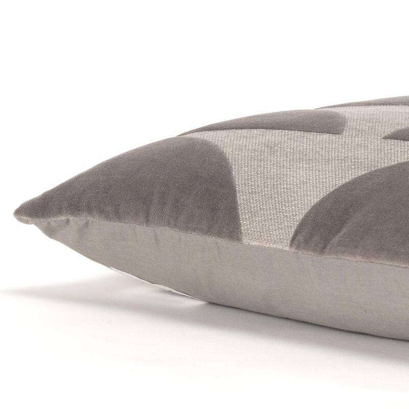 T19898 Pillow