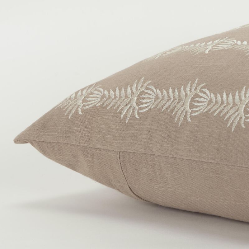 T19815 Pillow