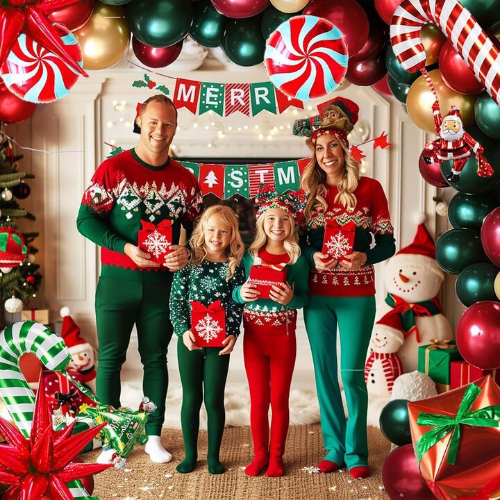 Red Green Gold Winter Christmas New Year's Eve Decoration