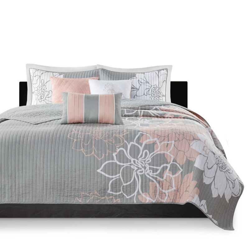 Gracie Mills Glenda 6-Piece Reversible Cotton Printed Quilt Set with Throw Pillows