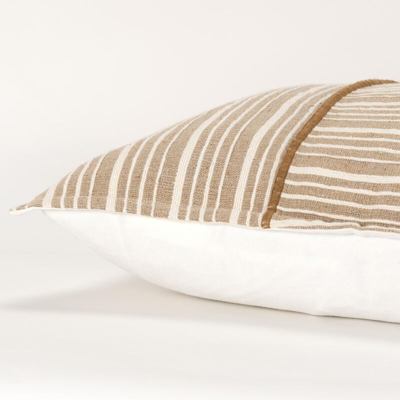 T19730 Pillow