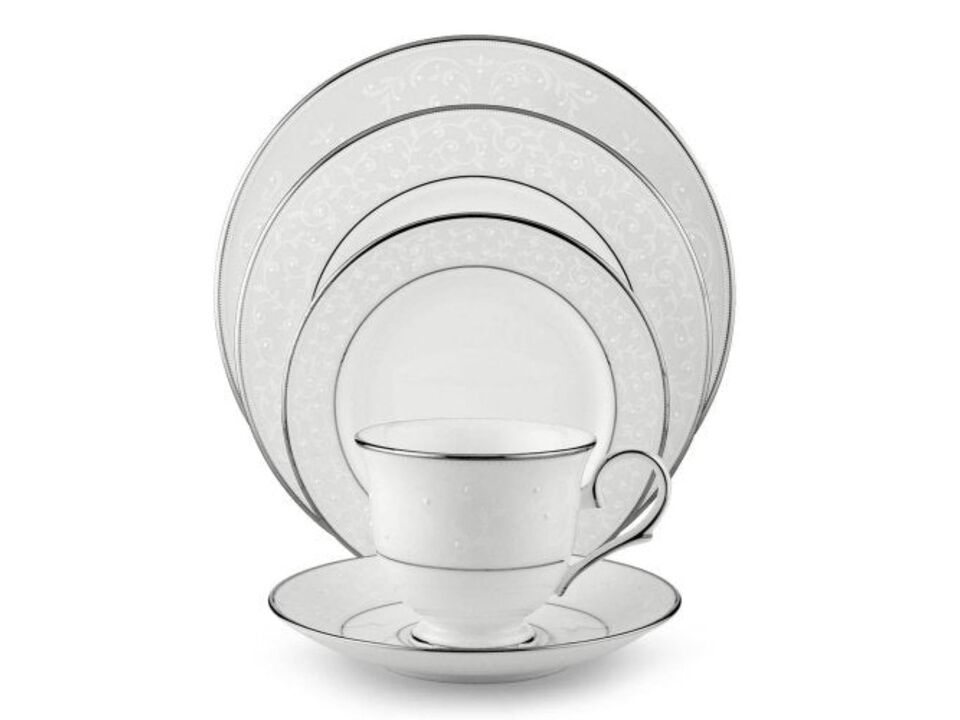 Opal Innocence 5-piece Place Setting