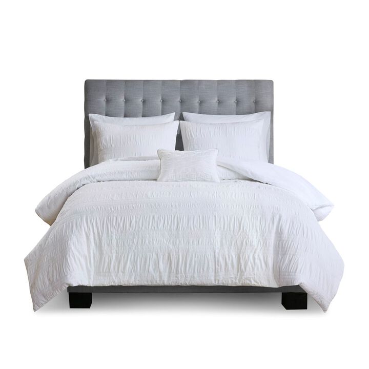 Gracie Mills Stephenson Elegant Seersucker Stripe Duvet Cover Set