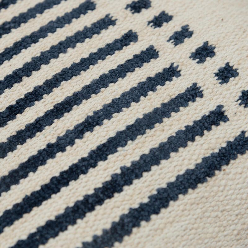 T20904 Pillow