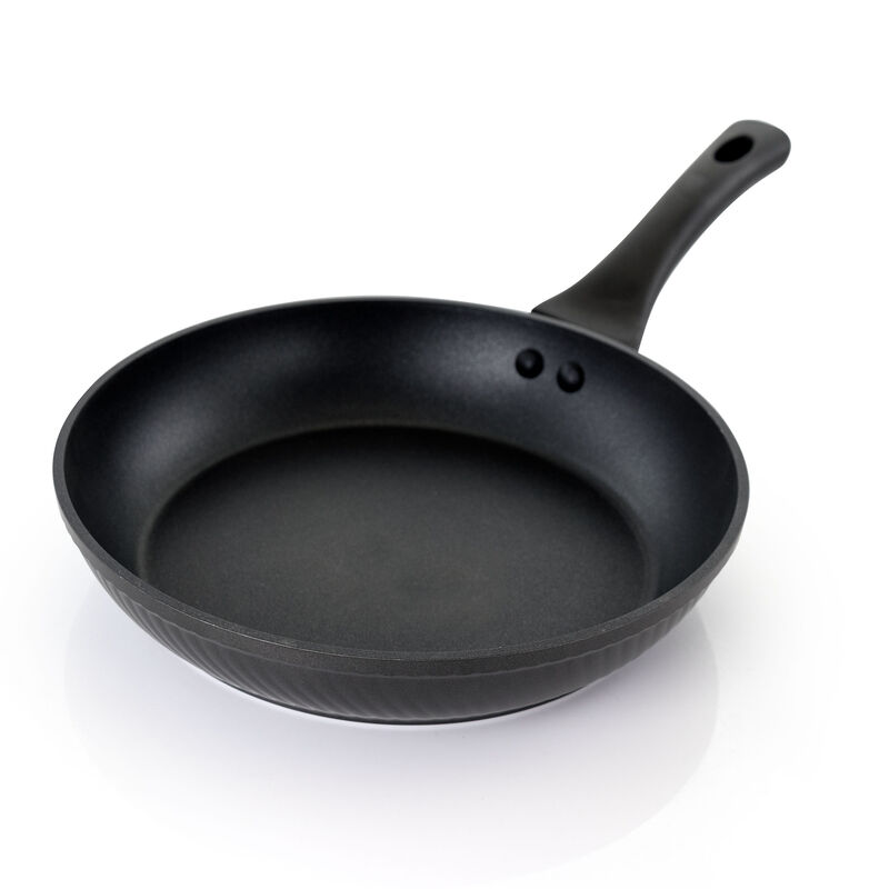 Oster Kono 9.5 Inch Aluminum Nonstick Frying Pan in Black with Bakelite Handles