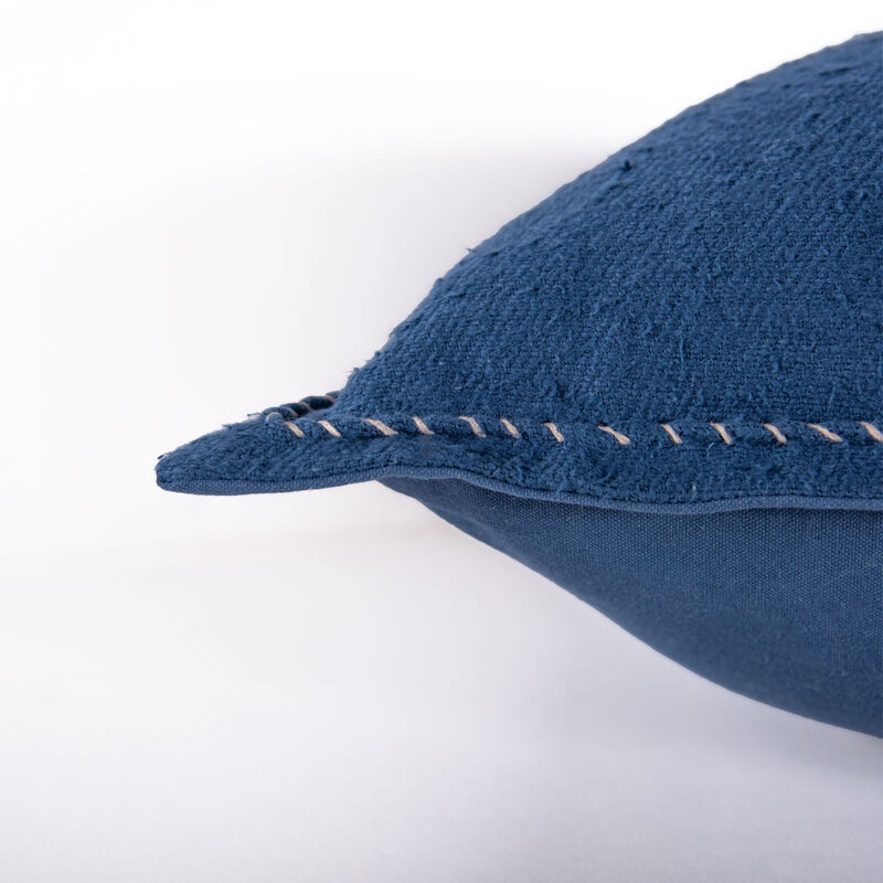 T22655 Pillow
