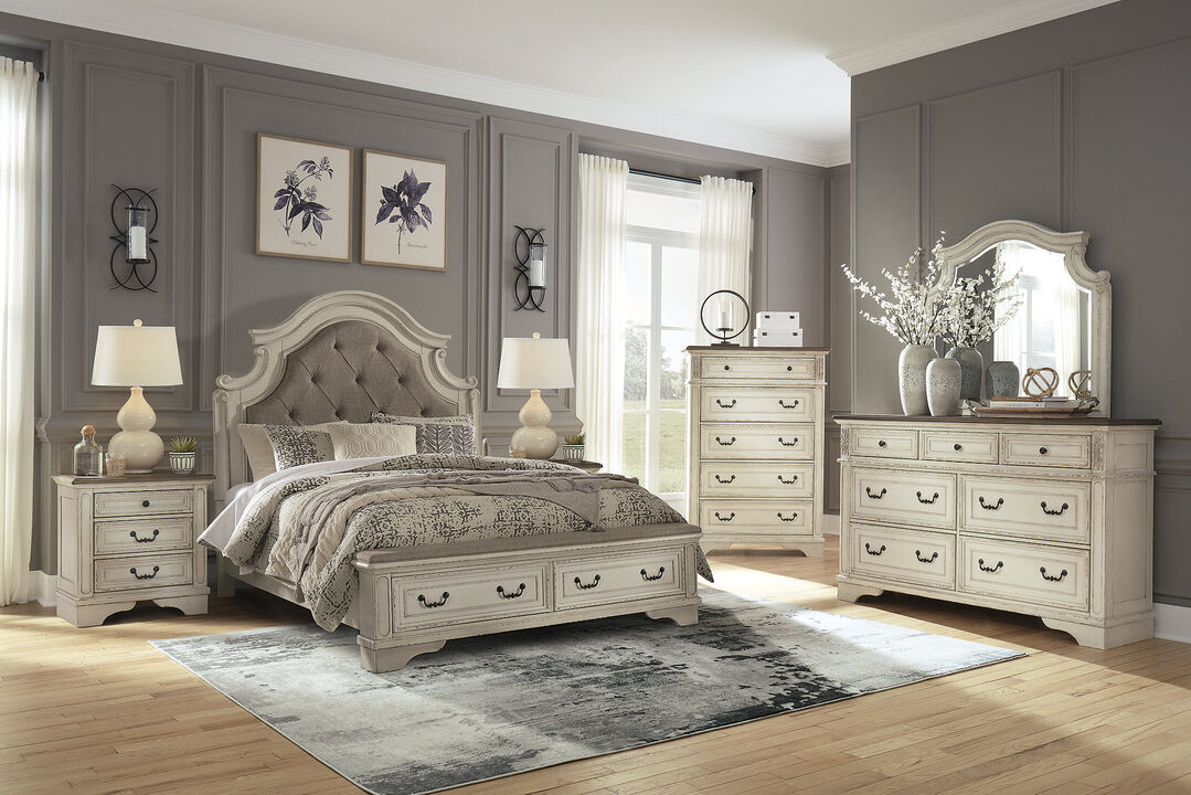 Realyn Queen Upholstered Bed