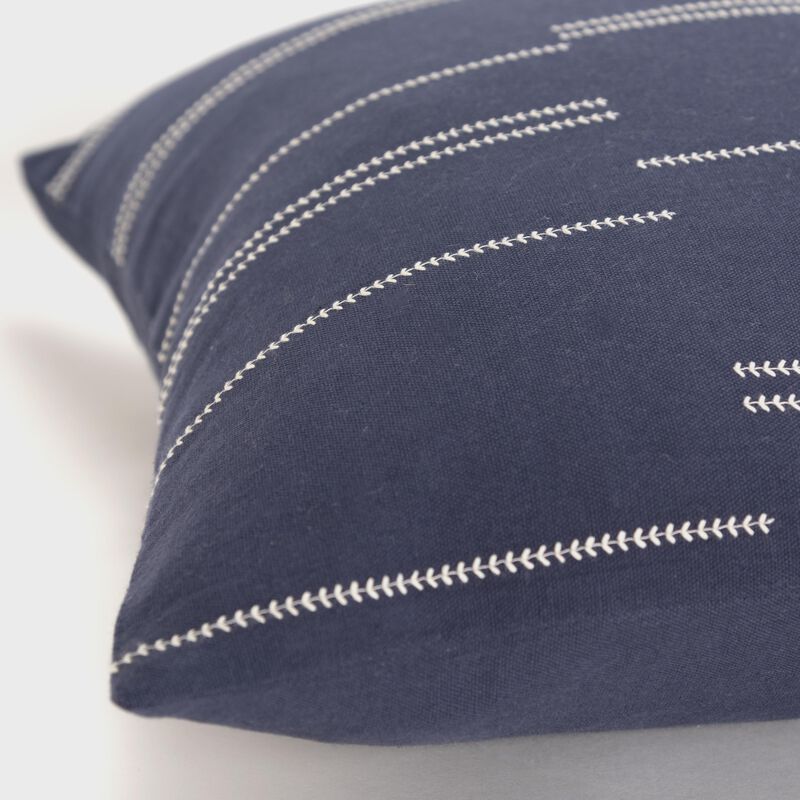 T19675 Pillow