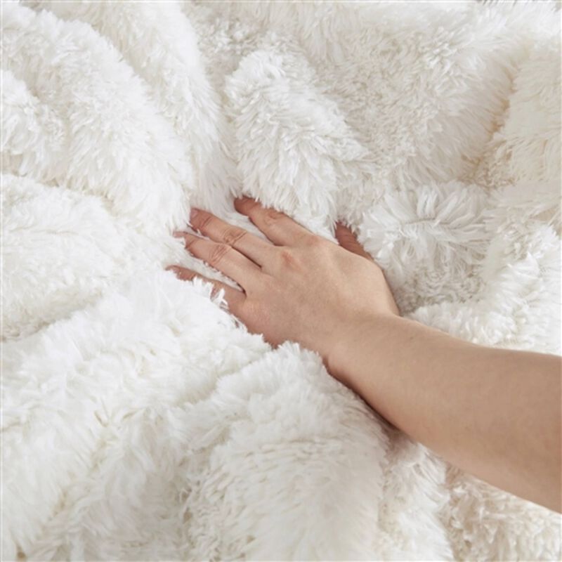 Reversible Soft Sherpa Faux Fur Comforter Set – 3-Piece Bedding for Year-Round Comfort