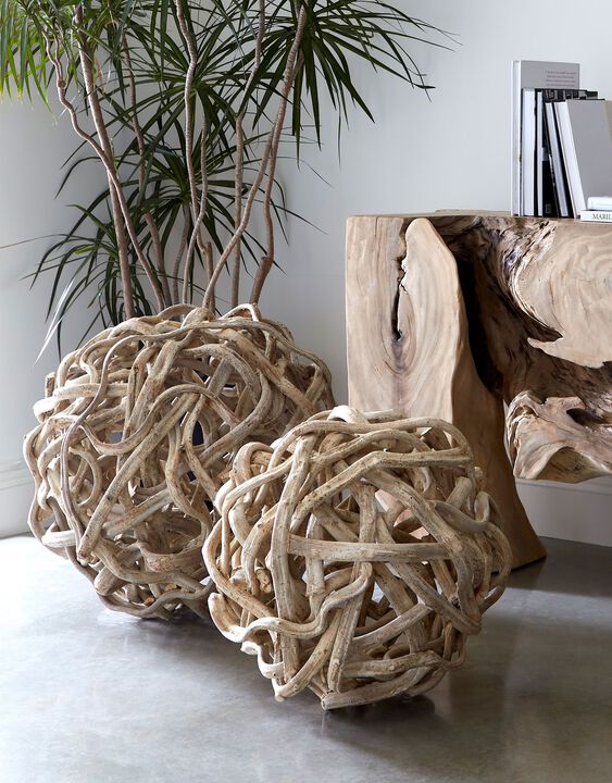 Vine 20" Ball