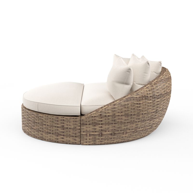 Havana Round Daybed